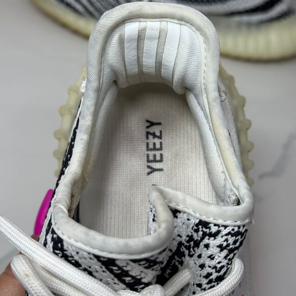 Adidas Men's Yeezy Boost 350 V2 'Zebra' Streetwear (CP9654) Size 7 US - Picture 15 of 16